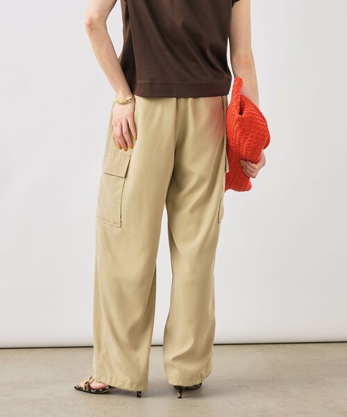 NOLLEY’S(ノーリーズ)の「《セットアップ対応》ウォッシャブルサンドウォッシュカーゴパンツ(カーゴパンツ・レディース・ベージュ/チャコールグレー・38/36)」の12枚目の写真