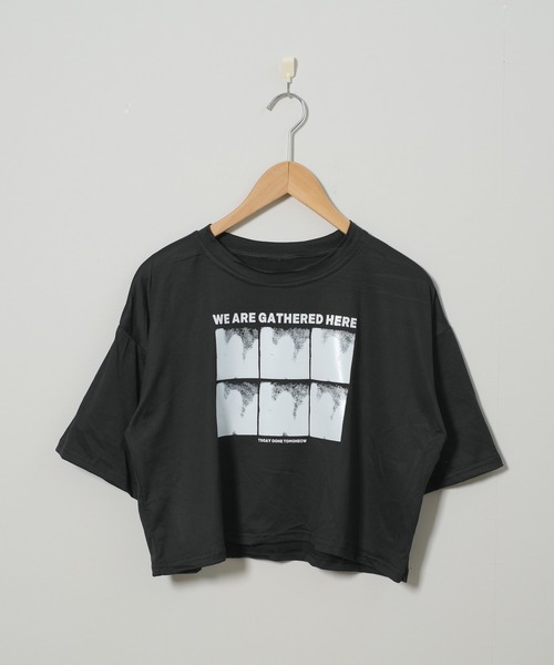 shopnikoniko(ショップニコニコ)の「プリントTシャツ 半袖 ショート丈 フォトプリント 韓国 y2k クロップド丈 モノクロプリント Tシャツ(Tシャツ/カットソー・レディース・ホワイト/ブラック・フリー)」の7枚目の写真