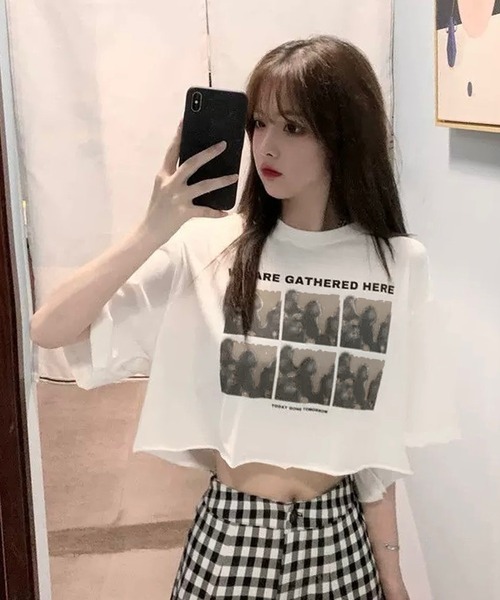 shopnikoniko(ショップニコニコ)の「プリントTシャツ 半袖 ショート丈 フォトプリント 韓国 y2k クロップド丈 モノクロプリント Tシャツ(Tシャツ/カットソー・レディース・ホワイト/ブラック・フリー)」の10枚目の写真