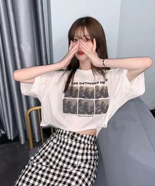 shopnikoniko(ショップニコニコ)の「プリントTシャツ 半袖 ショート丈 フォトプリント 韓国 y2k クロップド丈 モノクロプリント Tシャツ(Tシャツ/カットソー・レディース・ホワイト/ブラック・フリー)」の12枚目の写真