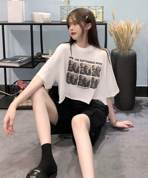 shopnikoniko(ショップニコニコ)の「プリントTシャツ 半袖 ショート丈 フォトプリント 韓国 y2k クロップド丈 モノクロプリント Tシャツ(Tシャツ/カットソー・レディース・ホワイト/ブラック・フリー)」の13枚目の写真