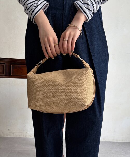 Chez toi（シェトワ）の「キャンバス見え合皮2WAYBAG（トートバッグ・レディース・ベージュ/ホワイト/ブラック・FREE）」の19枚目の写真