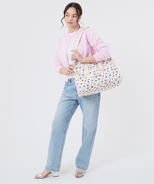 LeSportsac（レスポートサック）の「DELUXE MED WEEKENDER ベリーメロウ（ボストンバッグ・レディース・ホワイト・FREE）」の3枚目の写真