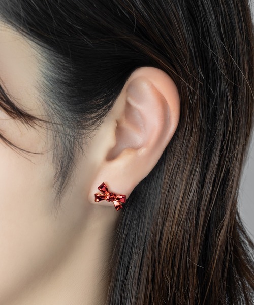 LOVE BY e.m. (ラブバイイーエム)の「プチリボンピアス/バレエコア/26SS/レディース(ピアス(片耳用)・メンズ・レッド・FREE)」の2枚目の写真