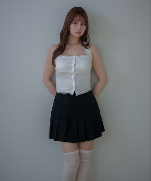 M DOLLY(エムドリー)の「Lace nora halter neck tops / レースノラホルターネックトップス(Tシャツ/カットソー・レディース・ブラック/ホワイト・FREE)」の5枚目の写真