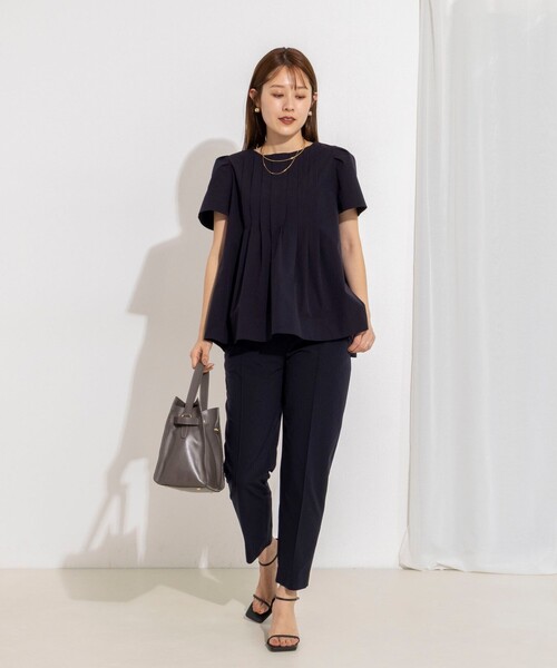 NOLLEY’S(ノーリーズ)の「《撥水/セットアップ対応》ウォッシャブルアクティブストレッチタックブラウス(シャツ/ブラウス・レディース・ベビーピンク/オフホワイト/ネイビー・38)」の9枚目の写真
