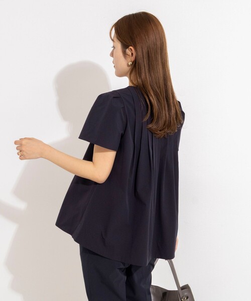 NOLLEY’S(ノーリーズ)の「《撥水/セットアップ対応》ウォッシャブルアクティブストレッチタックブラウス(シャツ/ブラウス・レディース・ベビーピンク/オフホワイト/ネイビー・38)」の18枚目の写真