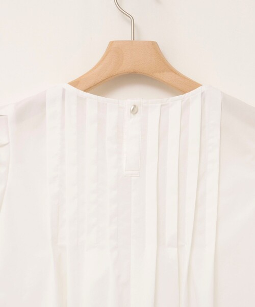 NOLLEY’S(ノーリーズ)の「《撥水/セットアップ対応》ウォッシャブルアクティブストレッチタックブラウス(シャツ/ブラウス・レディース・ベビーピンク/オフホワイト/ネイビー・38)」の13枚目の写真