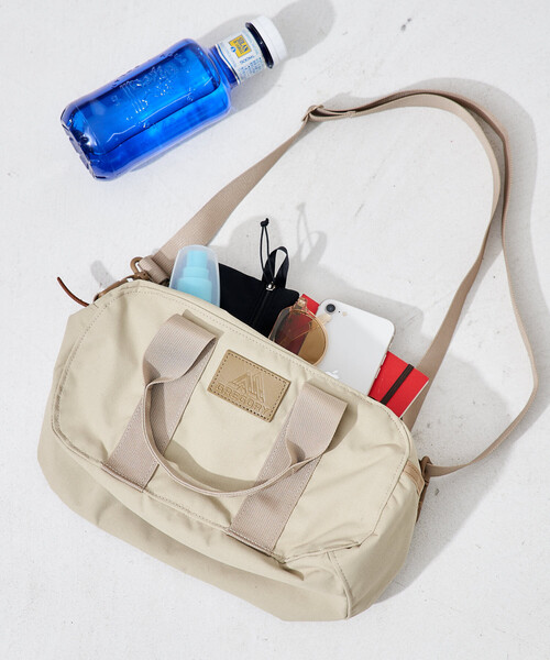 FREAK'S STORE（フリークスストア）の「GREGORY × FREAK'S STORE/グレゴリー 別注 PONYBAG LEATHER PATCH/別注 ポニーバッグ レザーパッチ（ショルダーバッグ・レディース・ブラック/ベージュ・ONE SIZE）」の3枚目の写真