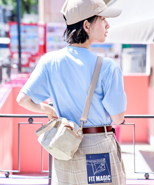 FREAK'S STORE（フリークスストア）の「GREGORY × FREAK'S STORE/グレゴリー 別注 PONYBAG LEATHER PATCH/別注 ポニーバッグ レザーパッチ（ショルダーバッグ・レディース・ブラック/ベージュ・ONE SIZE）」の9枚目の写真