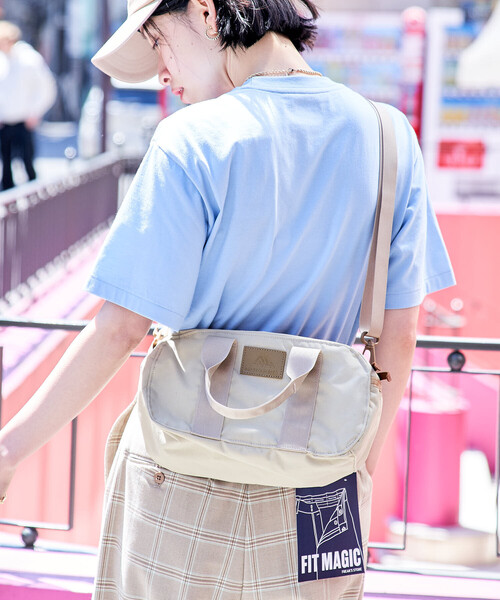FREAK'S STORE（フリークスストア）の「GREGORY × FREAK'S STORE/グレゴリー 別注 PONYBAG LEATHER PATCH/別注 ポニーバッグ レザーパッチ（ショルダーバッグ・レディース・ブラック/ベージュ・ONE SIZE）」の11枚目の写真