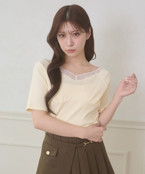 Ambre Neige(アンブルネージュ)の「lace docking rib tops / レースドッキングリブトップス(Tシャツ/カットソー・レディース・ブラック/グレー/オフホワイト・FREE)」の4枚目の写真