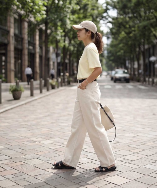 STYLE DELI（スタイルデリ）の「薄手スムースクルーネックTシャツ（Tシャツ/カットソー・レディース・イエロー/ブラック/ピンク/ホワイト・FREE）」の9枚目の写真