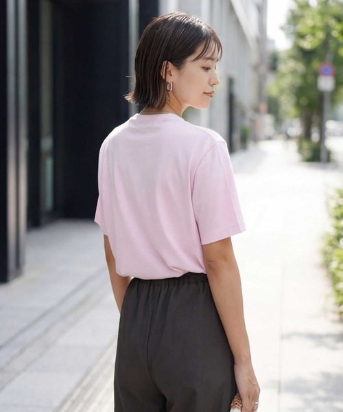 STYLE DELI（スタイルデリ）の「薄手スムースクルーネックTシャツ（Tシャツ/カットソー・レディース・イエロー/ブラック/ピンク/ホワイト・FREE）」の14枚目の写真