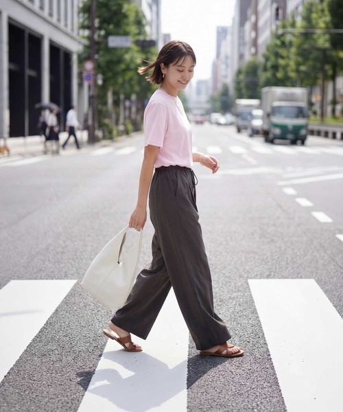 STYLE DELI（スタイルデリ）の「薄手スムースクルーネックTシャツ（Tシャツ/カットソー・レディース・イエロー/ブラック/ピンク/ホワイト・FREE）」の15枚目の写真