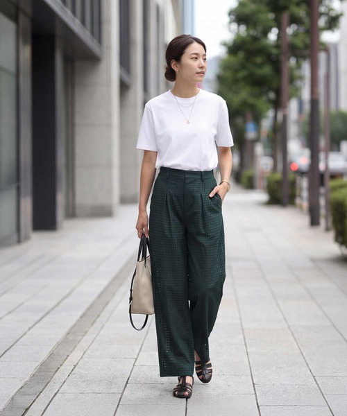 STYLE DELI（スタイルデリ）の「薄手スムースクルーネックTシャツ（Tシャツ/カットソー・レディース・イエロー/ブラック/ピンク/ホワイト・FREE）」の16枚目の写真