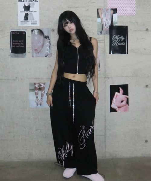 INTER FACTORY(インターファクトリー)の「AIRI ストーンコード刺繍スウェットパンツ(その他パンツ・レディース・グレー/ブラック・FREE)」の14枚目の写真