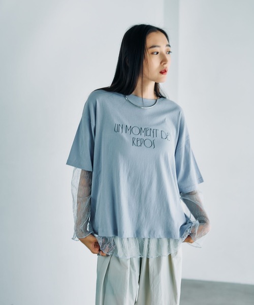 LEPSIM(レプシィム)の「シアーレースレイヤードT 887658(Tシャツ/カットソー・レディース・チャコールグレー/オフホワイト/ライトブルー/ブラック・FREE)」の4枚目の写真