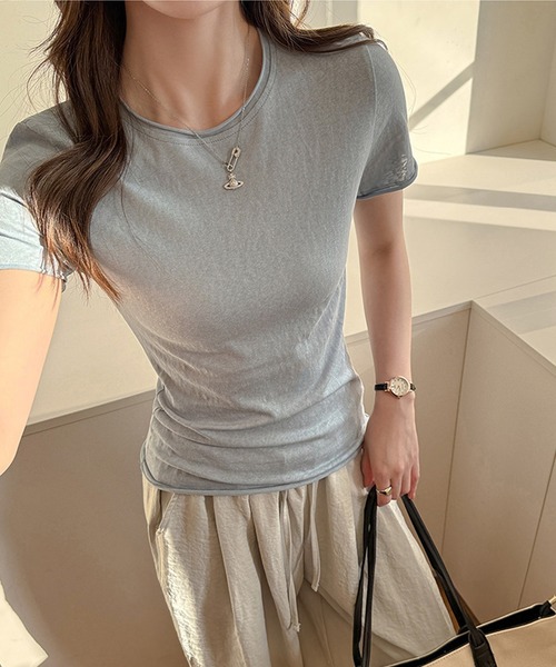 by LEGNA(バイレグナ)の「細見えシルエット半袖カットソー(Tシャツ/カットソー・レディース・ライトパープル/パープル/ホワイト/グレー/グレイッシュブルー/ブラック・LARGE/MEDIUM/SMALL)」の1枚目の写真
