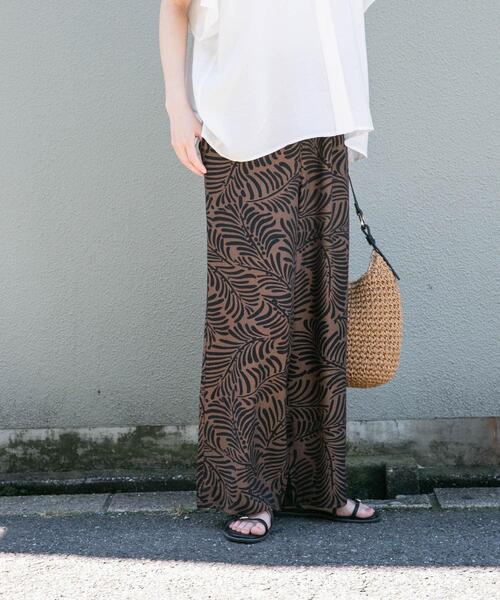 ITEMS URBANRESEARCH(アイテムズ アーバンリサーチ)の「ガライージーパンツ(その他パンツ・レディース・ブラック/ブラウン・FREE)」の16枚目の写真