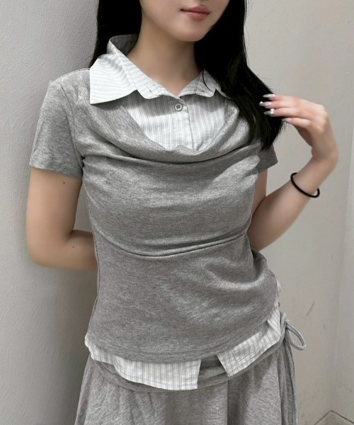 Never mind the XU / Chikashitsu+（ネバーマインド ザ エックスユー / チカシツプラス）の「【nmtc+】Layered Draped Shirring Shirt Top / 【エヌエムティーシープラス】レイヤードドレープシャーリング半袖シャツトップス（シャツ/ブラウス・レディース・グレー/チャコール・ONE SIZE）」の2枚目の写真