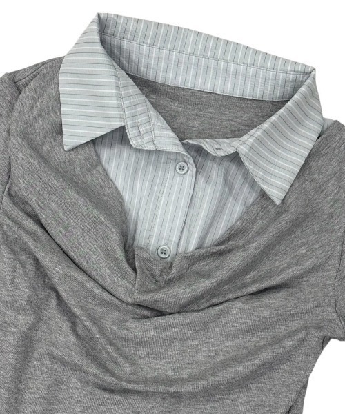 Never mind the XU / Chikashitsu+（ネバーマインド ザ エックスユー / チカシツプラス）の「【nmtc+】Layered Draped Shirring Shirt Top / 【エヌエムティーシープラス】レイヤードドレープシャーリング半袖シャツトップス（シャツ/ブラウス・レディース・グレー/チャコール・ONE SIZE）」の14枚目の写真