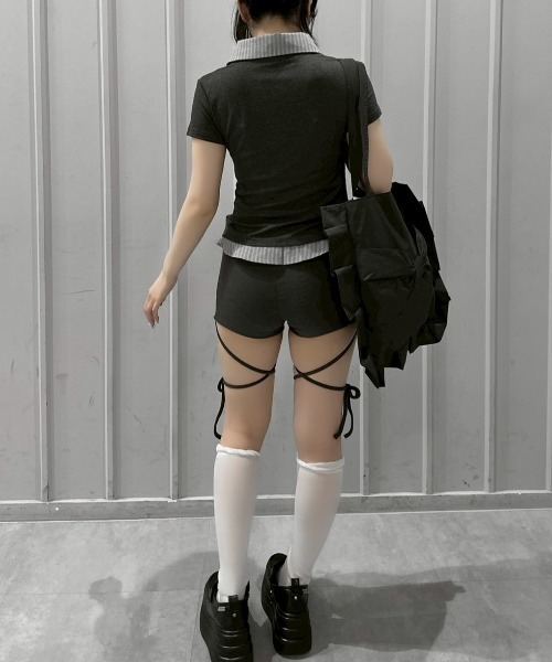 Never mind the XU / Chikashitsu+（ネバーマインド ザ エックスユー / チカシツプラス）の「【nmtc+】Layered Draped Shirring Shirt Top / 【エヌエムティーシープラス】レイヤードドレープシャーリング半袖シャツトップス（シャツ/ブラウス・レディース・グレー/チャコール・ONE SIZE）」の17枚目の写真
