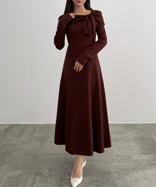 CENEA(セネア)の「オフショル風リボンニットワンピース(ワンピース・レディース・ボルドー/ネイビー/チャコール/ブラック/モカ・SMALL/LARGE/MEDIUM)」の21枚目の写真