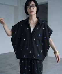 【BLK001】配色刺繍ランタンノースリシャツ