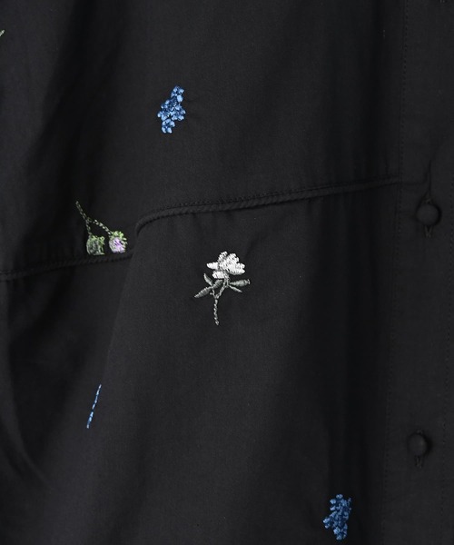 STYLE DELI（スタイルデリ）の「【BLK001】配色刺繍ランタンノースリシャツ（シャツ/ブラウス・レディース・ブラック・FREE）」の12枚目の写真