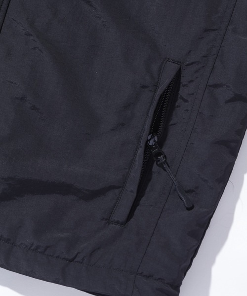XLARGE(エクストララージ)の「NYLON HOODED VEST(ベスト・メンズ・グレー/ブラック/ブラウン・M/XL/L)」の8枚目の写真