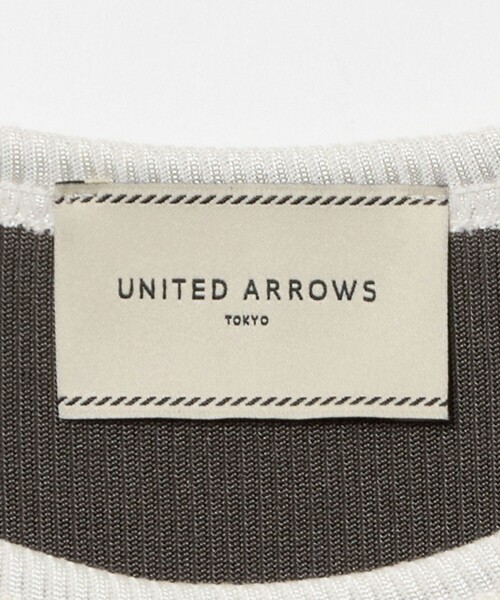 UNITED ARROWS(ユナイテッドアローズ)の「リブ バイカラーパイピング ノースリーブ Tシャツ(タンクトップ・レディース・ベージュ/ワイン/ネイビー/オフホワイト/ダークグレー・FREE)」の18枚目の写真