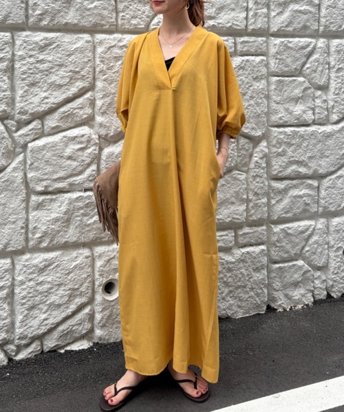 DESIGNWORKS(デザインワークス)の「【一部店舗限定】袖ボリュームリラックスワンピース(ワンピース・レディース・イエロー/ブラック/ベージュ・フリー)」の3枚目の写真