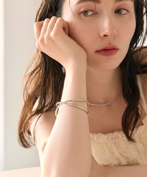 Phoebe(フィービィー)の「【金属アレルギー対応】フロークロスバングル/ニッケルフリー(バングル/リストバンド・レディース・シルバー/イエローゴールド・FREE)」の9枚目の写真