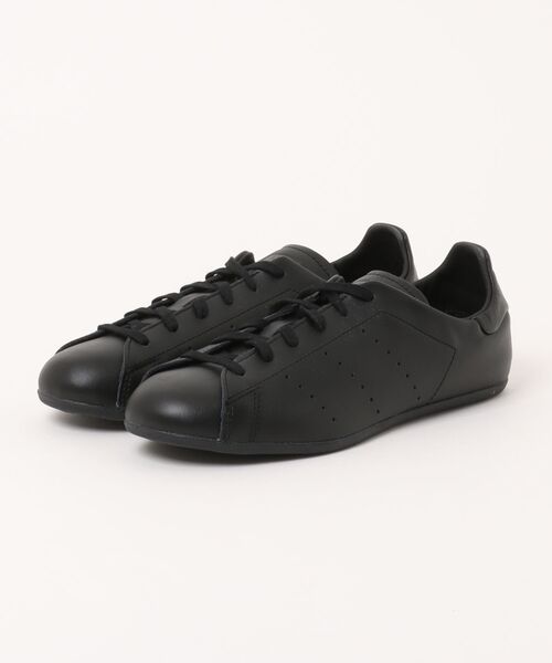 adidas(アディダス)の「ADIDAS アディダス STAN SMITH LO PRO W スタンスミス ロー プロ JR6010 CORE/CORE/CARB(スニーカー・メンズ・ブラック・23.5cm/24.0cm/24.5cm/25.0cm/25.5cm/22.5cm/23.0cm)」の1枚目の写真