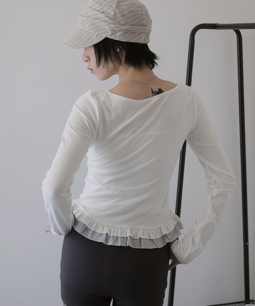 Ulysses(ユリシス)の「フェイクレイヤードスクエアネックカットソー(Tシャツ/カットソー・レディース・ホワイト/グレー・F)」の9枚目の写真