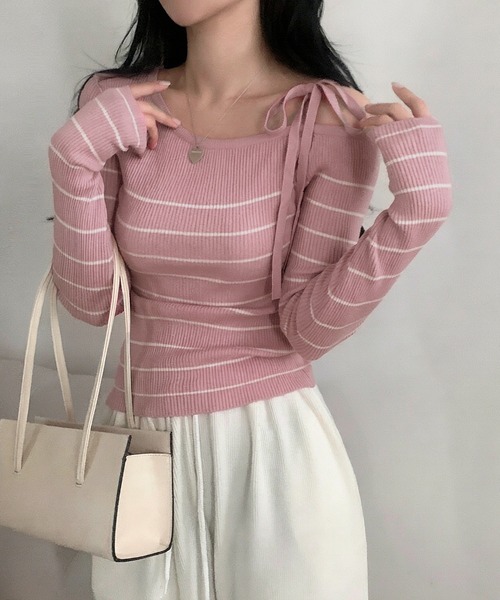 Girly Doll(ガーリードール)の「リボンワンショルボーダーリブニット(ニット/セーター・レディース・ネイビー/オフホワイト/ブルー/ピンク・FREE)」の4枚目の写真