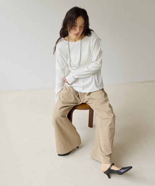 DISCOAT(ディスコート)の「【Noka】前後2WAYリブプルオーバー《WEB限定》(Tシャツ/カットソー・レディース・オフホワイト/ブラック/ライトグレー/サックスブルー・FREE)」の5枚目の写真