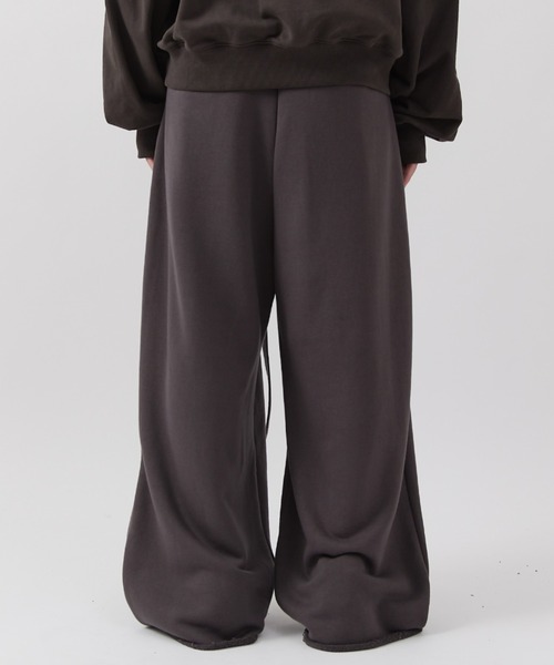 SHINYAKOZUKA（シンヤコヅカ）の「【SHINYA KOZUKA for Lui's】home baggy（スウェットパンツ・メンズ・チャコールグレー/ブラック・SMALL/MEDIUM）」の16枚目の写真