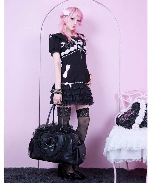 AVENCHUMU(アバンチュウム)の「Love heart's cake boston bag(ボストンバッグ・レディース・ピンク/ブラック・FREE)」の7枚目の写真