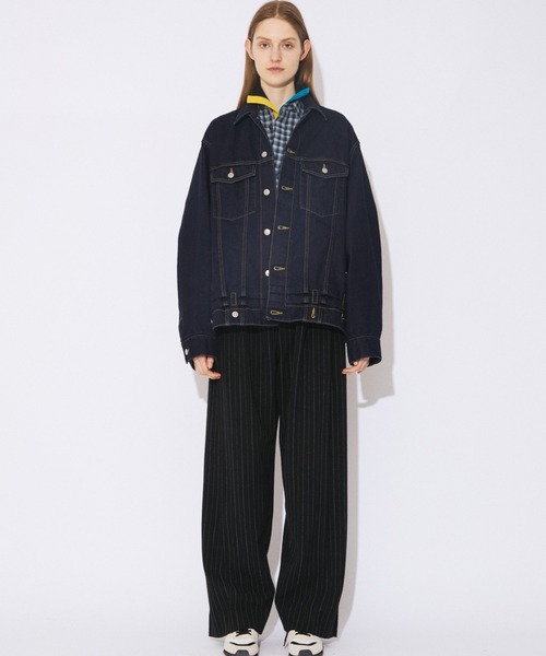 beautiful people（ビューティフルピープル）の「double-end selvedge denim blouson re-wash（デニムジャケット・レディース・インディゴブルー/ブラック・38）」の4枚目の写真