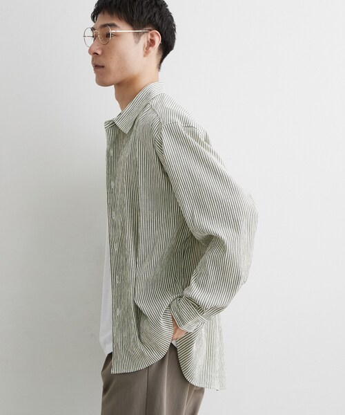 THE SHOP TK (ザ ショップ ティーケー )の「【洗濯機OK】ストライプクレープ長袖シャツ(シャツ/ブラウス・メンズ・ネイビー系2/グレー系2・02/03)」の15枚目の写真