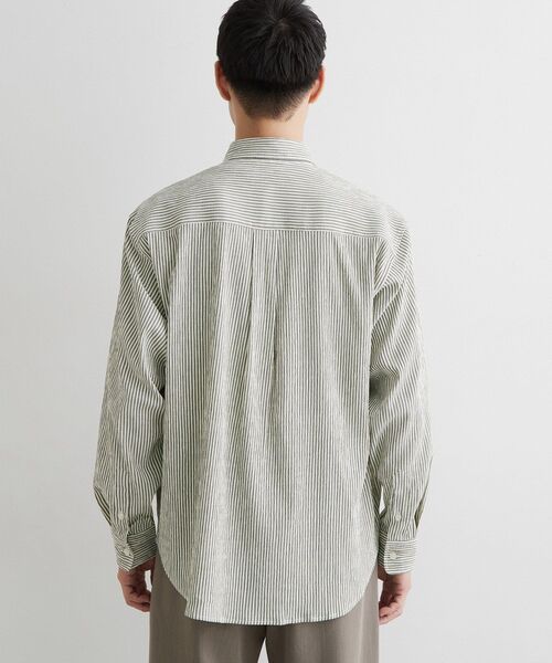 THE SHOP TK (ザ ショップ ティーケー )の「【洗濯機OK】ストライプクレープ長袖シャツ(シャツ/ブラウス・メンズ・ネイビー系2/グレー系2・02/03)」の6枚目の写真