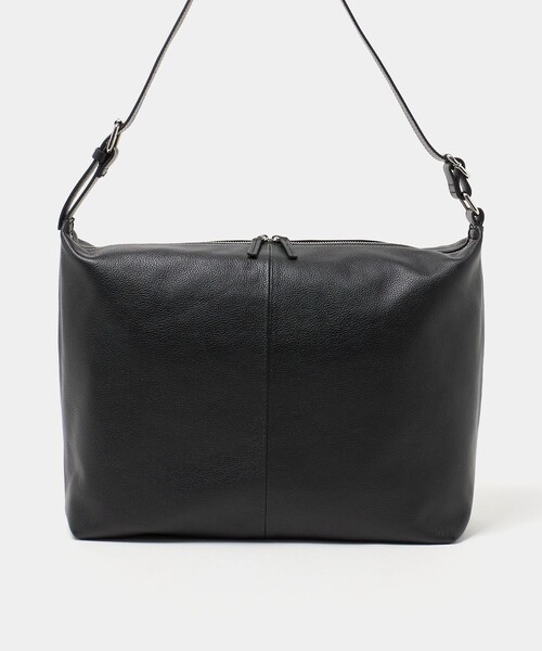 A DAY IN THE LIFE UNITED ARROWS(アデイインザライフユナイテッドアローズ)の「シュリンクレザー ショルダーバッグ<A DAY IN THE LIFE>(ショルダーバッグ・メンズ・ブラック・FREE)」の2枚目の写真