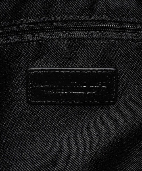A DAY IN THE LIFE UNITED ARROWS(アデイインザライフユナイテッドアローズ)の「シュリンクレザー ショルダーバッグ<A DAY IN THE LIFE>(ショルダーバッグ・メンズ・ブラック・FREE)」の10枚目の写真