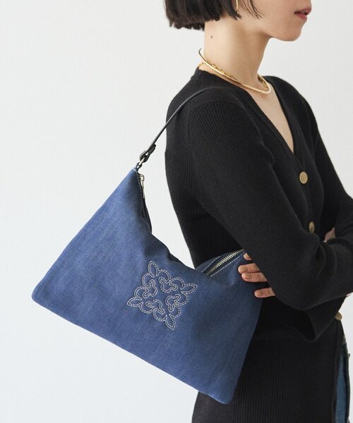 russet(ラシット)の「《WEB限定》デニム2WAYショルダーバッグ(ショルダーバッグ・レディース・ブラック/インディゴブルー・FREE)」の2枚目の写真