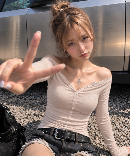 muahmuah（ムーアムーア）の「オフショルダー ヘンリー 長袖Tシャツ [ベージュ]（Tシャツ/カットソー・レディース・その他・FREE）」の5枚目の写真