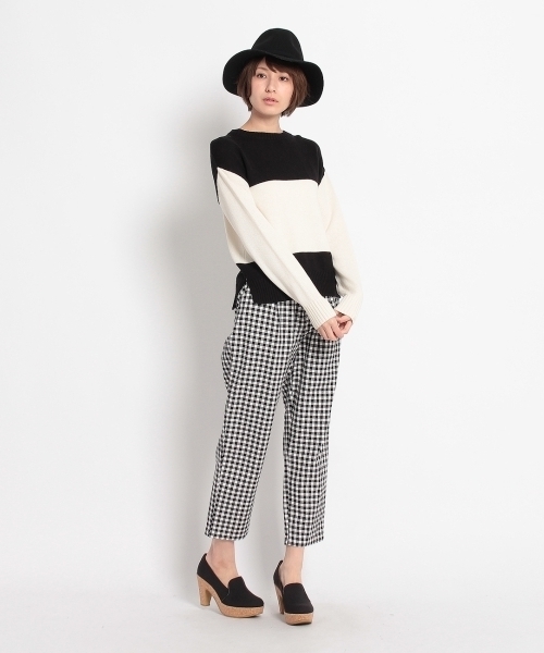 THE EMPORIUM（ジエンポリアム）の「ギンガムチェックテーパードパンツ（その他パンツ・レディース・ブルー/ブラック/ブルー系1・38/40）」の7枚目の写真