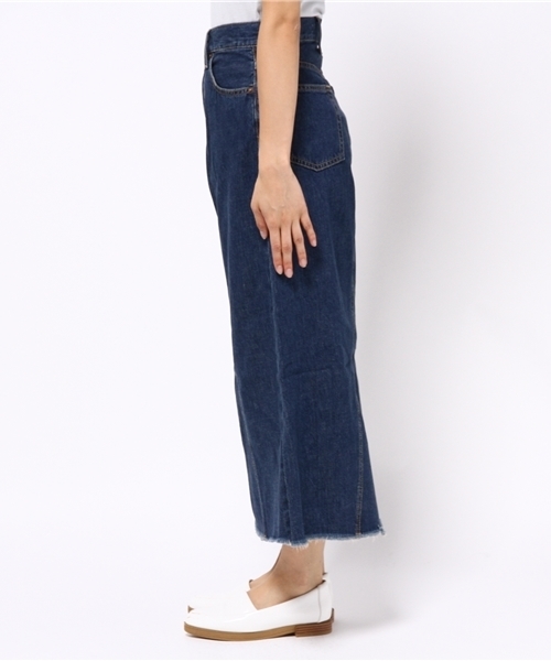 MOUSSY(マウジー)の「REMAKE DENIM LONG SK(デニムスカート・レディース・ライトブルー/ブルー・2/0/1)」の4枚目の写真