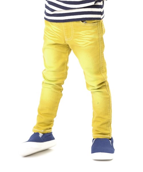 BREEZE(ブリーズ)の「スキニーデニムパンツ(10分丈)(デニムパンツ・キッズ・ネイビー/イエロー/グリーン/ブルー/オレンジ/パープル・140/95/100/120/130/80/90/110)」の5枚目の写真